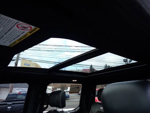 Certified 2022 Ford F350 Platinum w/ FX4 Off-Road Package image 24