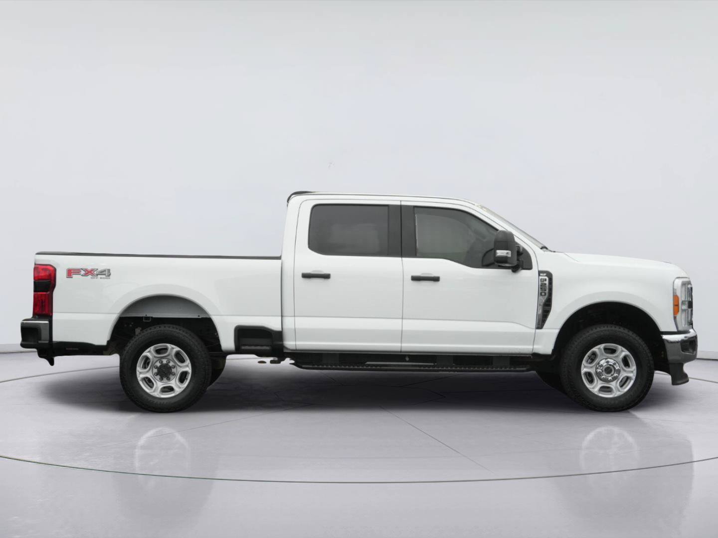 Certified 2023 Ford F250 XLT w/ 360-Degree Camera Package AWD/4WD image 5