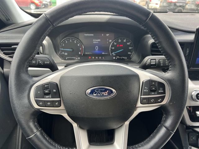Certified 2022 Ford Explorer XLT w/ Class IV Trailer Tow Package AWD/4WD image 8