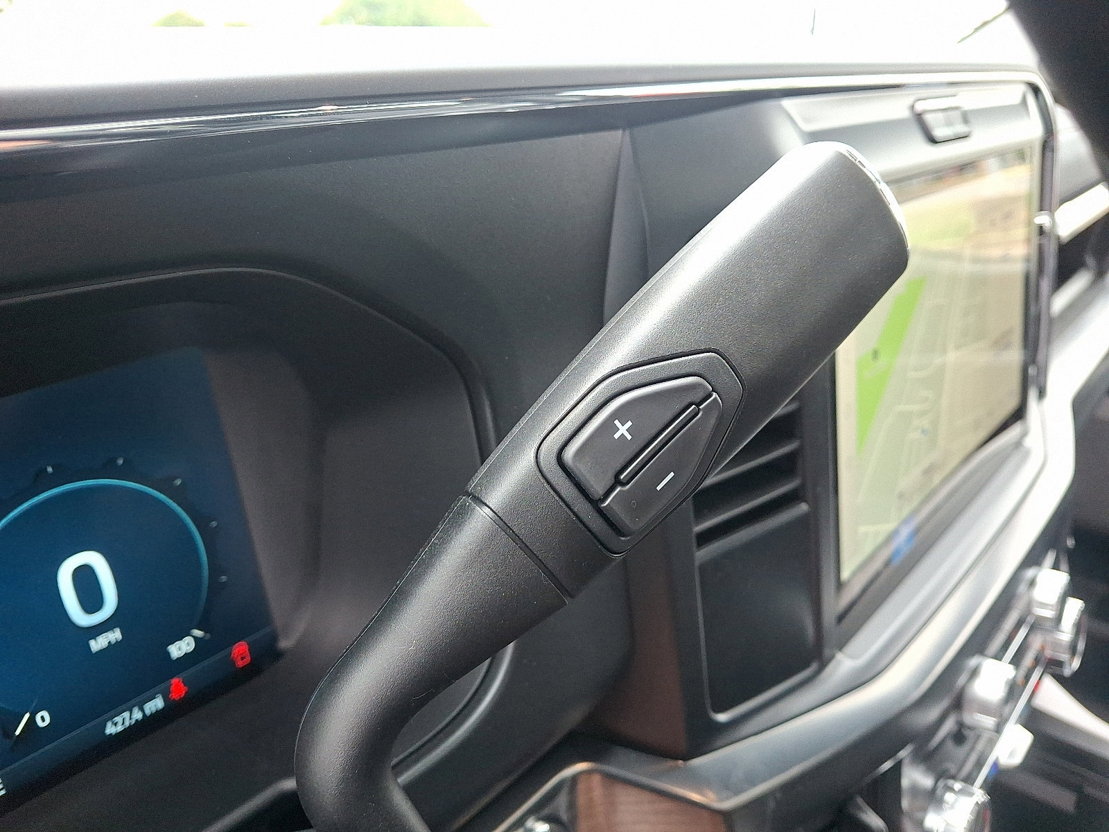 Certified 2025 Ford F350 Lariat image 22