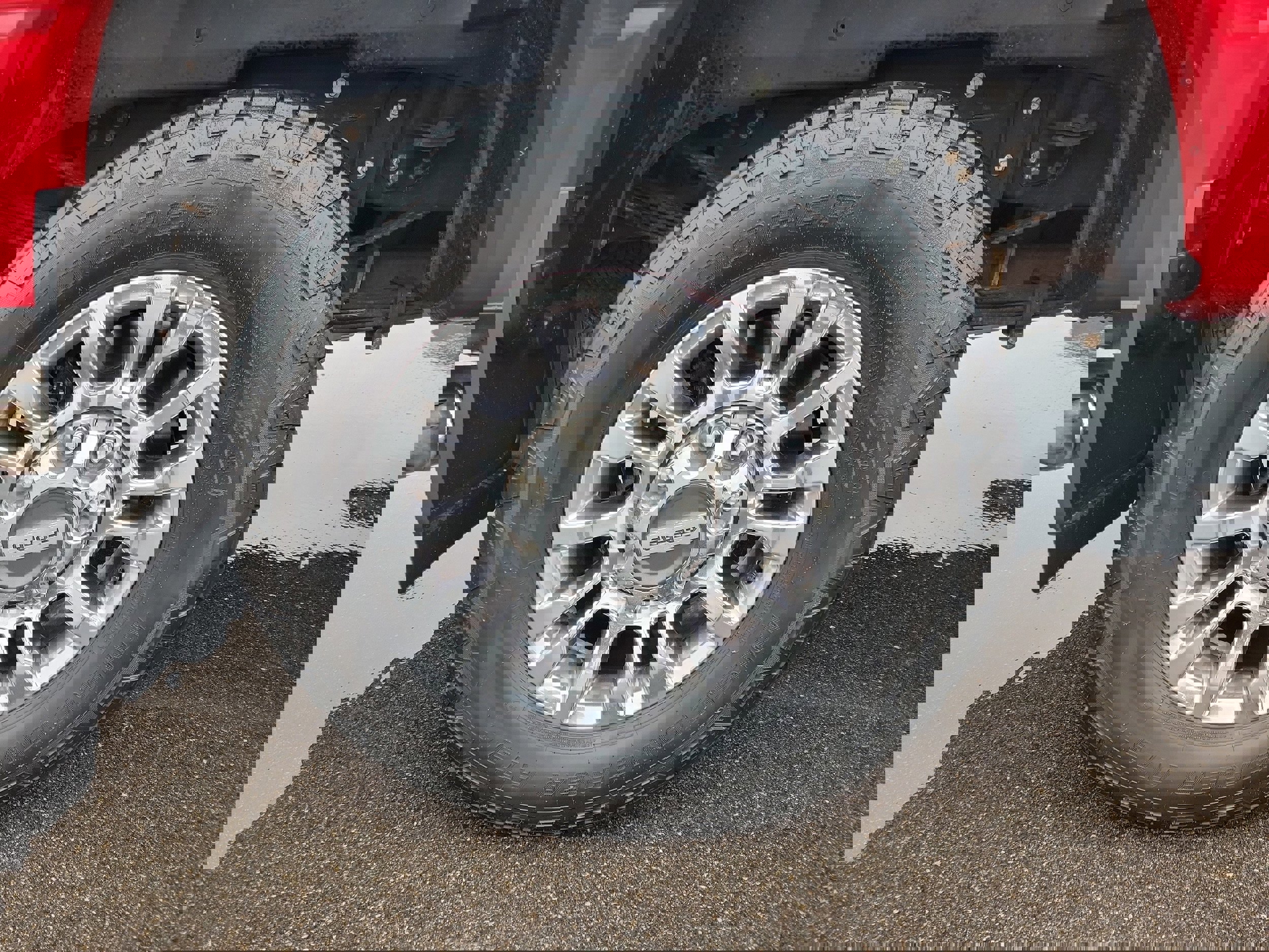 Certified 2020 Ford F350 Lariat w/ Chrome Package image 6