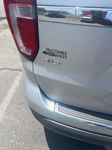 Certified 2018 Ford Explorer XLT w/ Equipment Group 202A FWD image 6