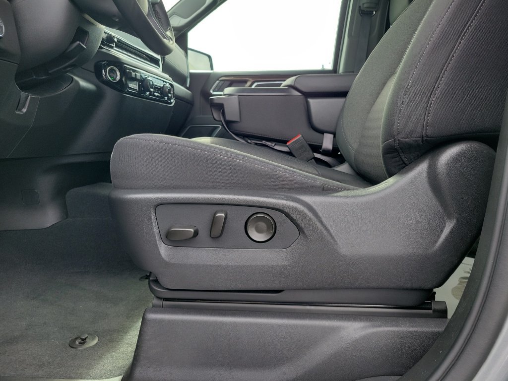 Used 2026 Chevrolet Silverado 1500 LT w/ Protection Package AWD/4WD image 19