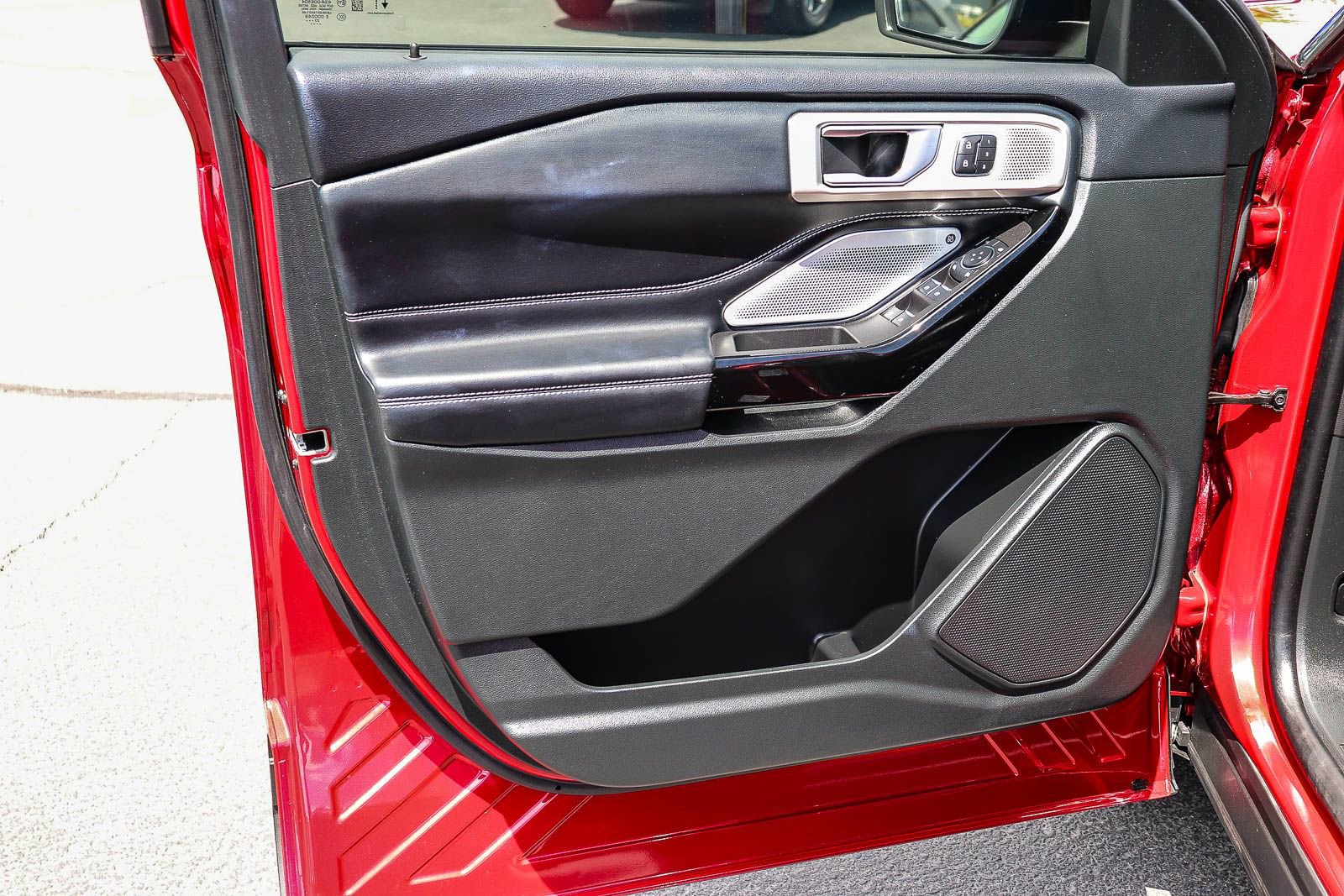 Certified 2023 Ford Explorer ST w/ Equipment Group 401A image 21