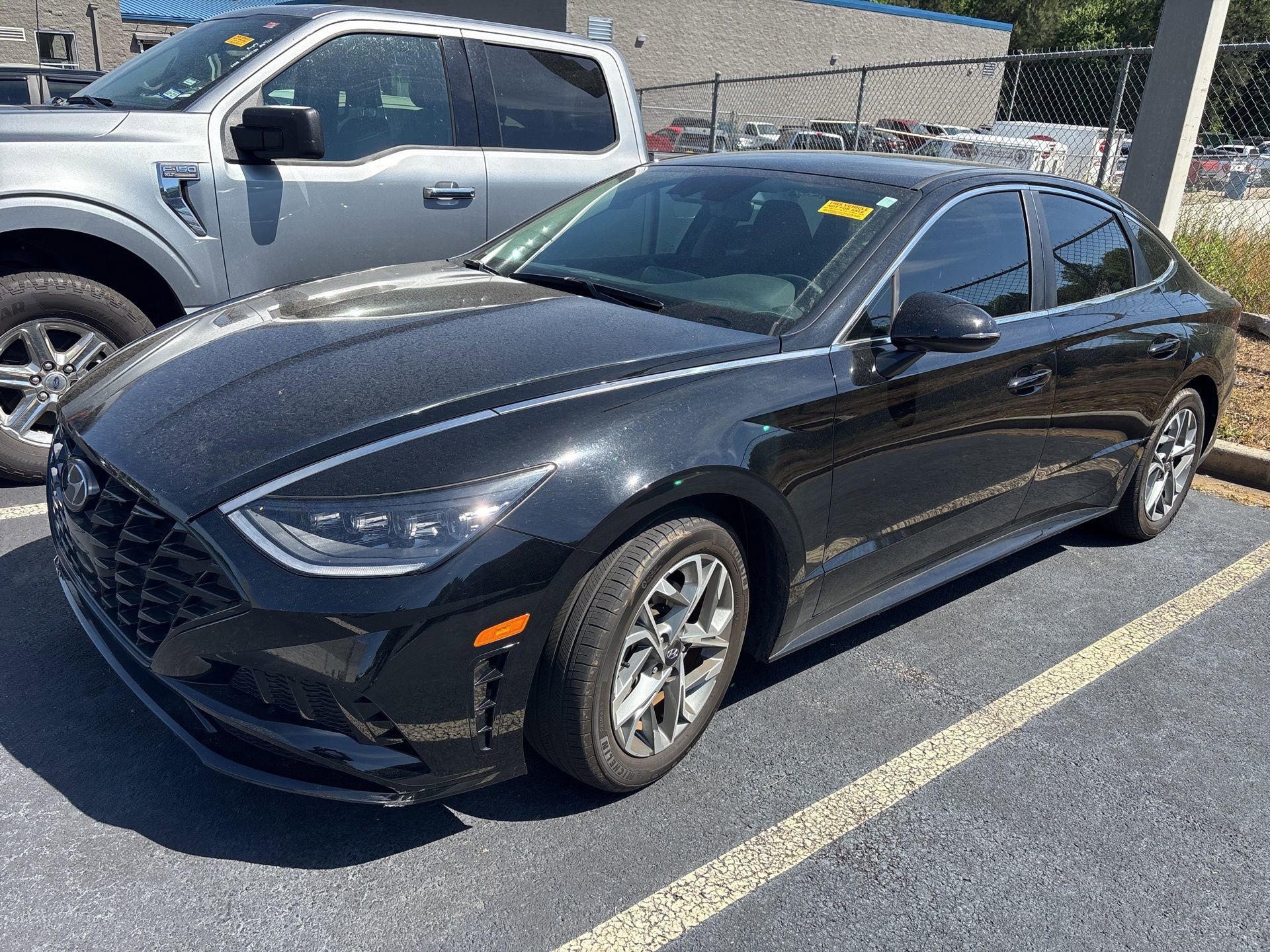 Used 2023 Hyundai Sonata SEL FWD image 1