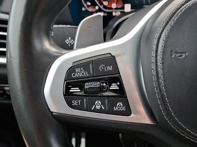 Used 2021 BMW X5 M50i w/ Executive Package image 22