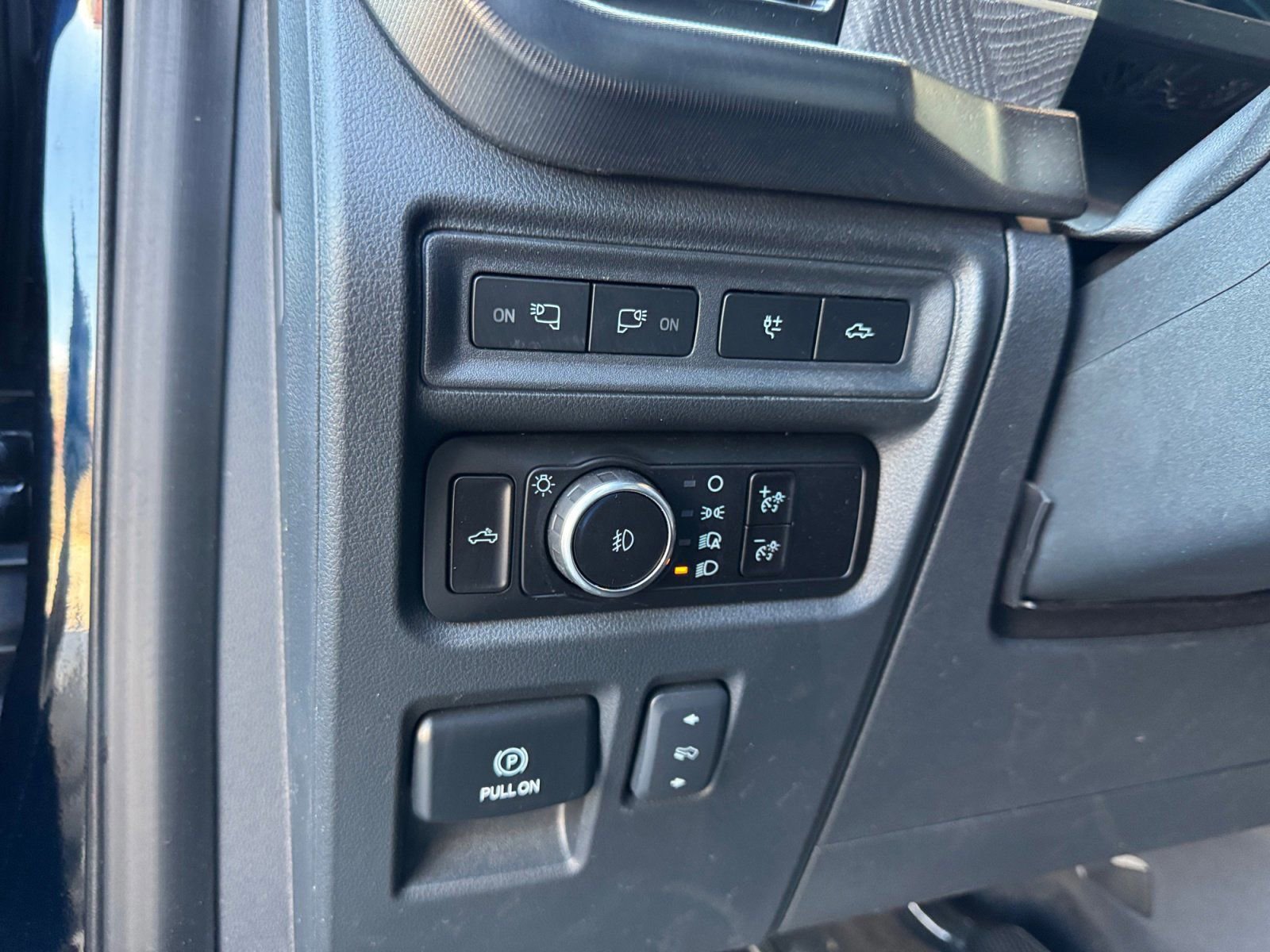 Certified 2023 Ford F150 Platinum w/ Equipment Group 701A High image 22