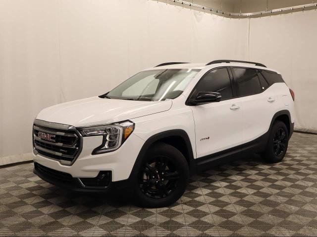 Used 2024 GMC Terrain AT4