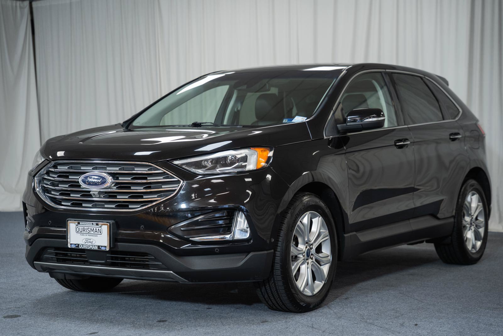 Certified 2020 Ford Edge Titanium w/ Equipment Group 301A AWD/4WD image 3