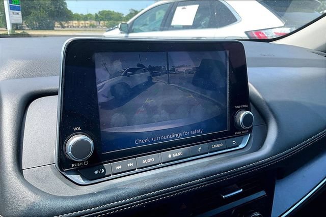 Used 2024 Nissan Rogue SV FWD image 19