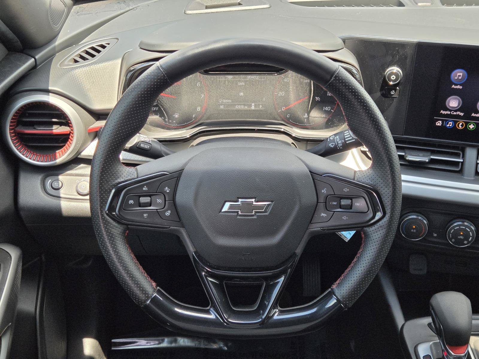 Used 2024 Chevrolet Trax RS w/ Driver Confidence Package FWD image 19