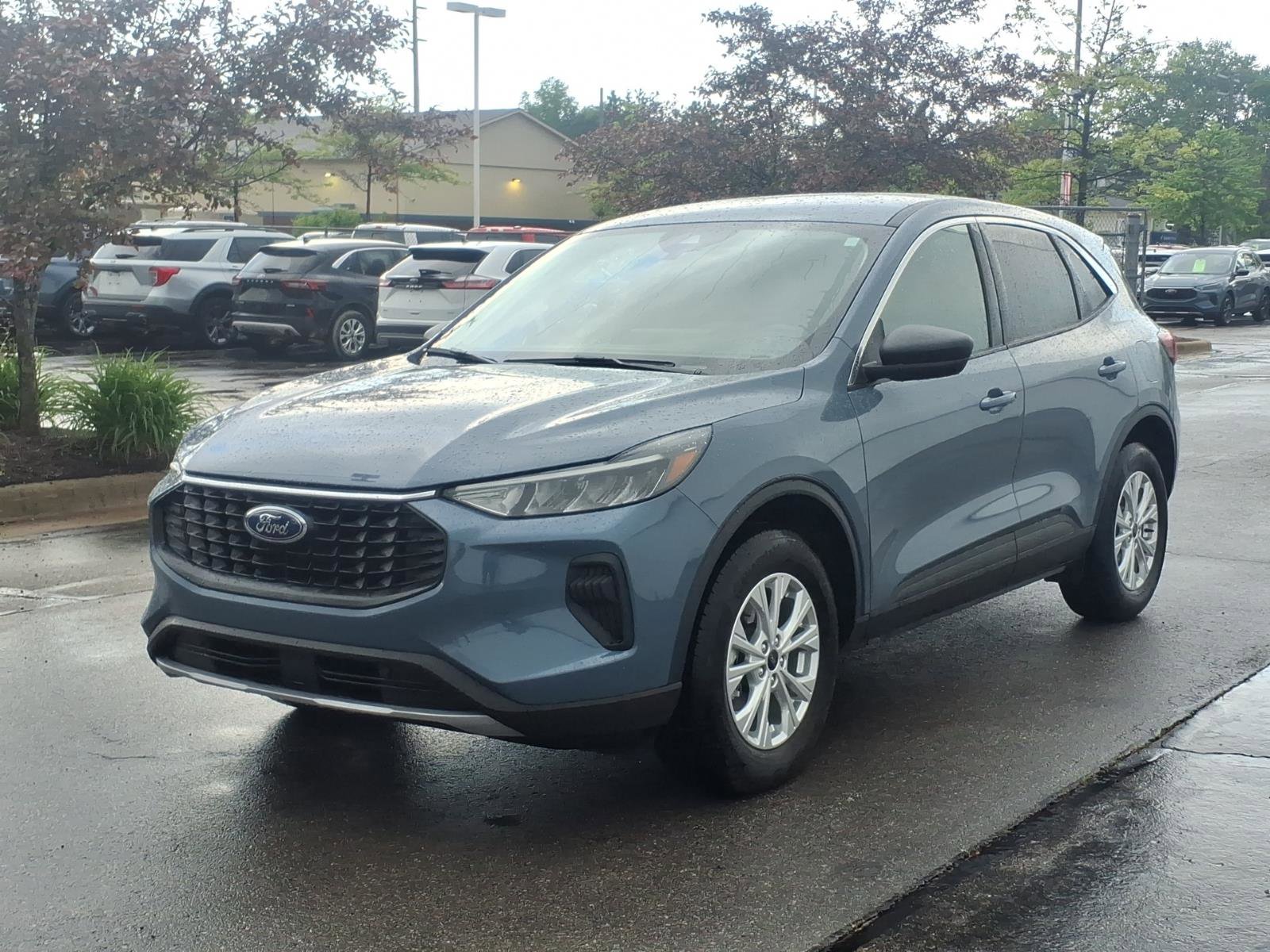 Certified 2024 Ford Escape Active w/ Tech Pack #1 AWD/4WD image 3