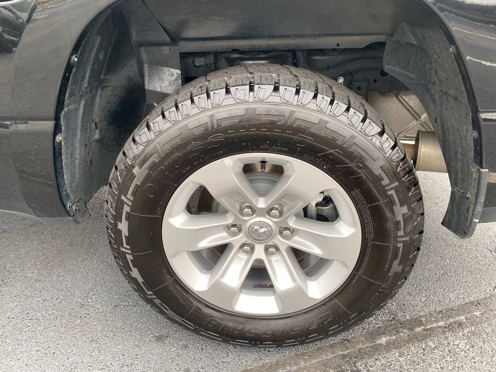 Used 2024 RAM 1500 Laramie image 32