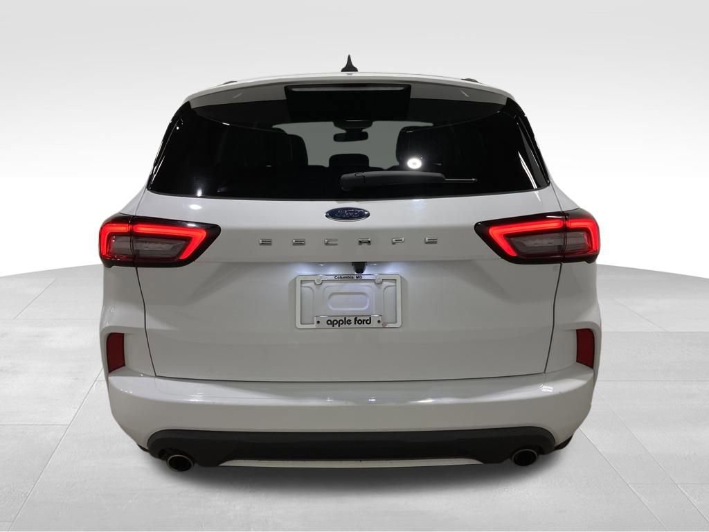 Certified 2023 Ford Escape ST-Line image 3