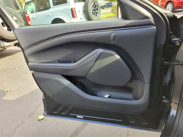 Certified 2022 Ford Mustang Mach-E Select image 29