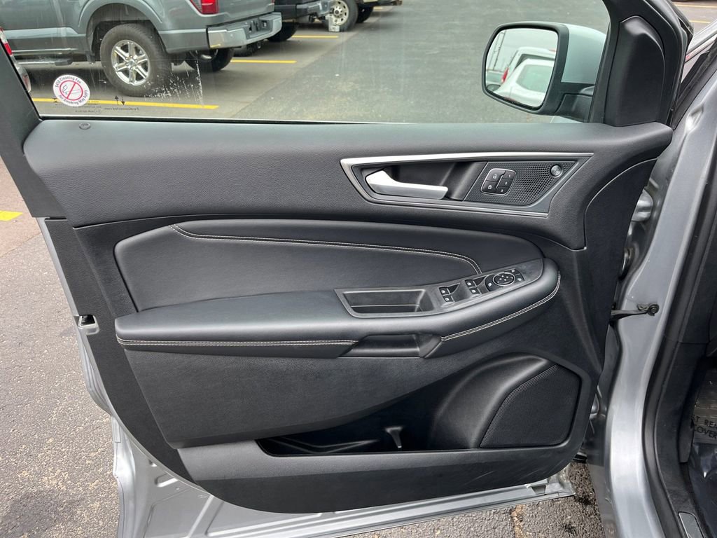 Certified 2024 Ford Edge Titanium image 19
