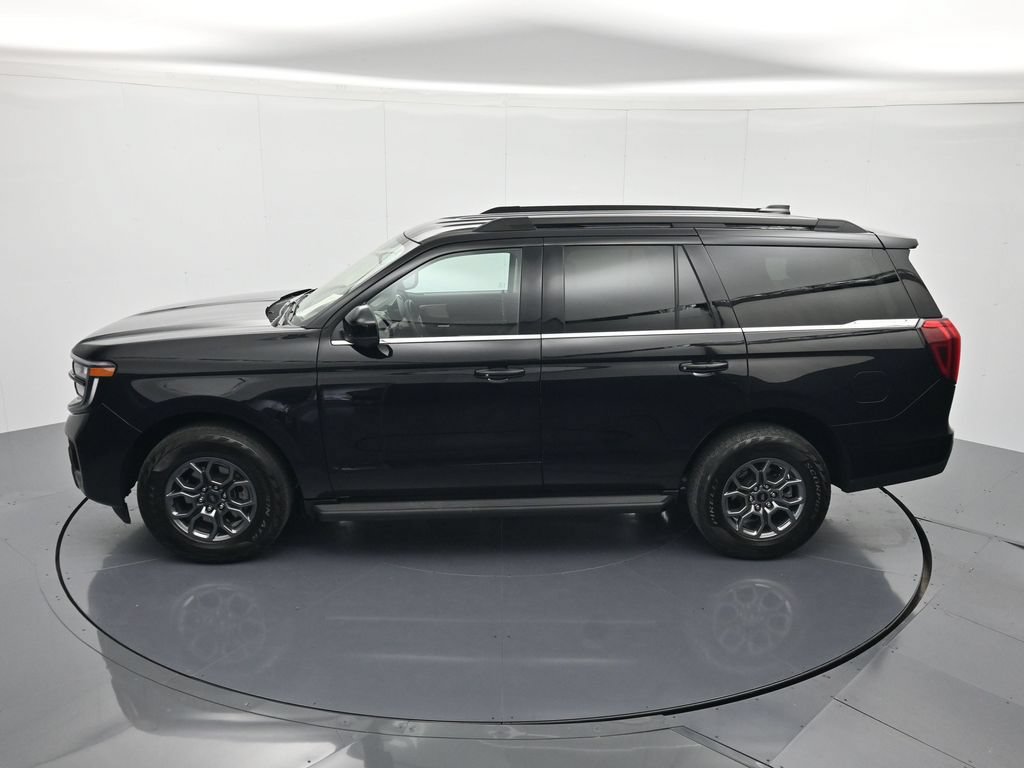 Certified 2025 Ford Expedition Active AWD/4WD image 36