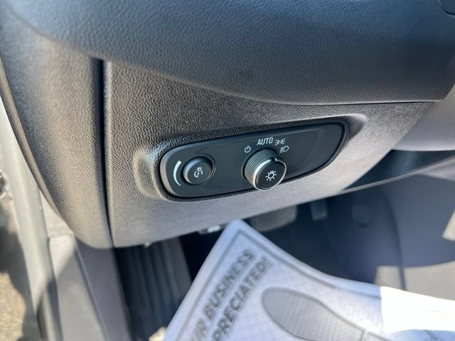 Used 2019 Chevrolet Equinox LT FWD image 8