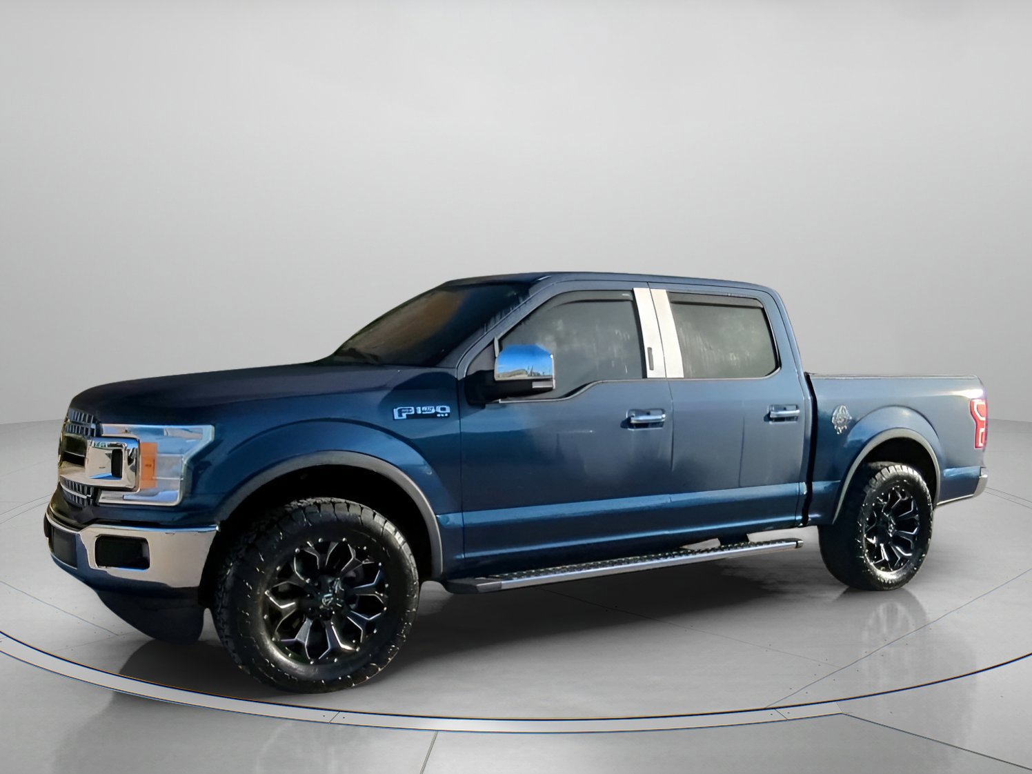 Certified 2019 Ford F150 XLT w/ Equipment Group 302A Luxury image 6