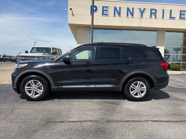 Certified 2020 Ford Explorer XLT w/ Equipment Group 202A AWD/4WD image 2
