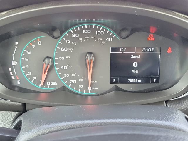 Used 2021 Chevrolet Trax LT w/ LT Convenience Package image 12