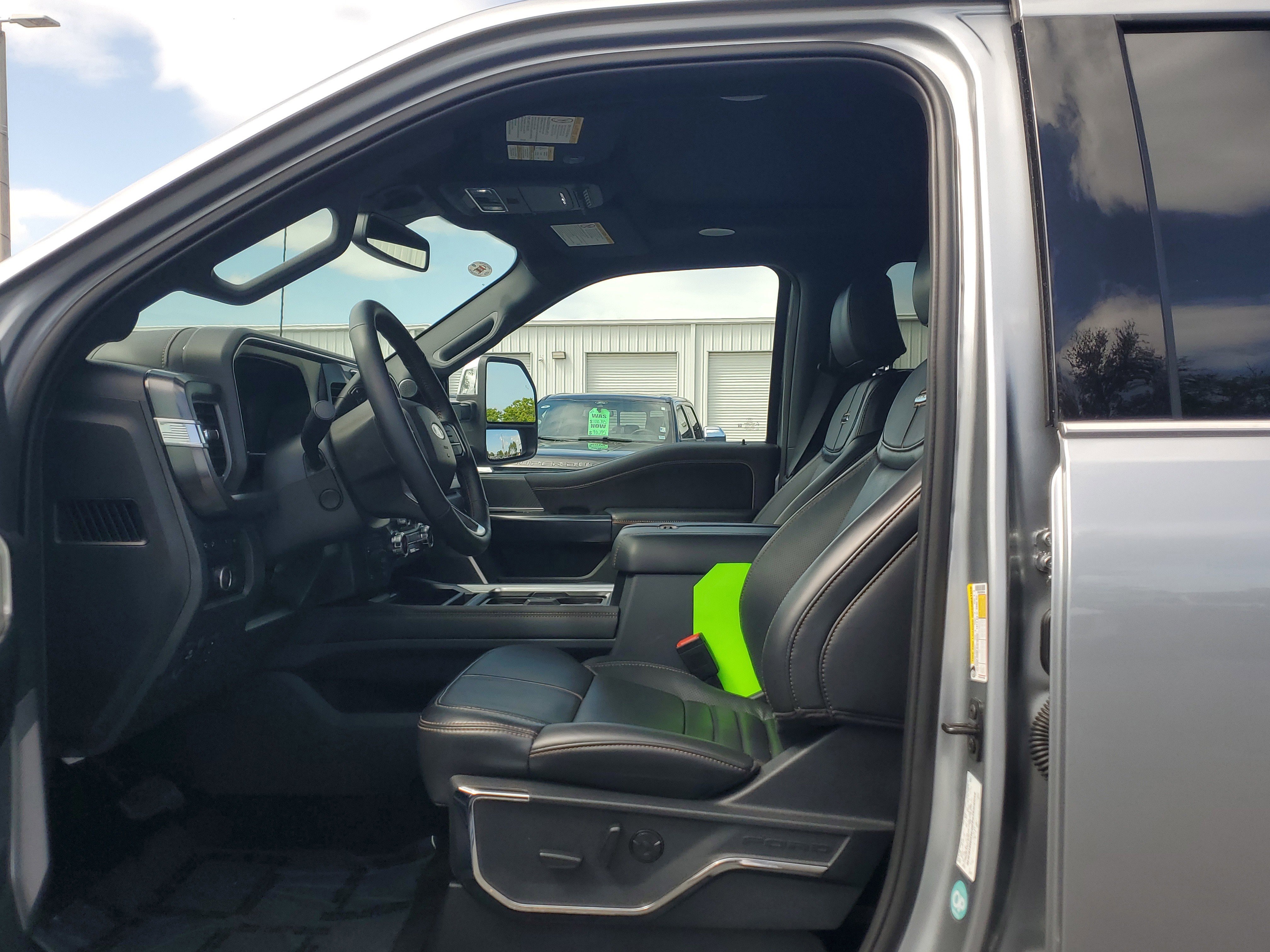 Certified 2024 Ford F350 Platinum w/ FX4 Off-Road Package image 20