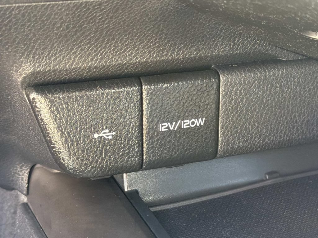 Used 2024 Toyota Camry SE FWD image 25