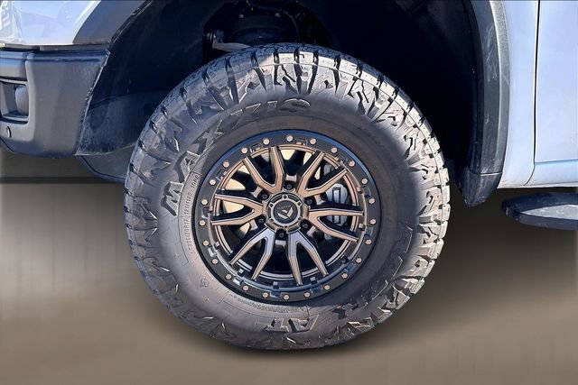 Used 2024 GMC Sierra 1500 AT4X image 8