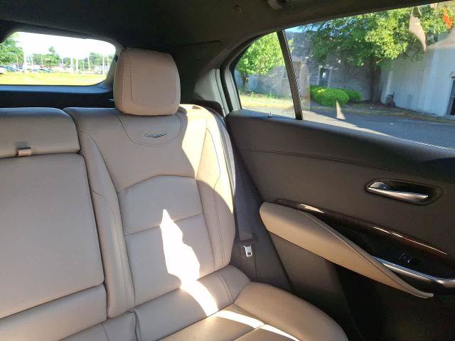 Used 2024 Cadillac XT4 Premium Luxury FWD image 14