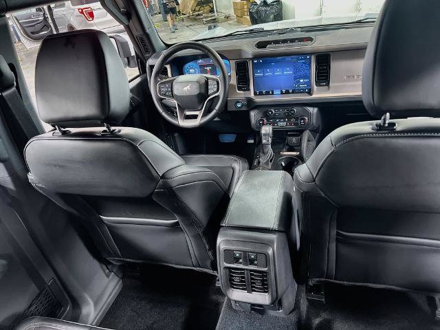 Certified 2026 Ford Bronco Outer Banks w/ Sasquatch Package AWD/4WD image 19