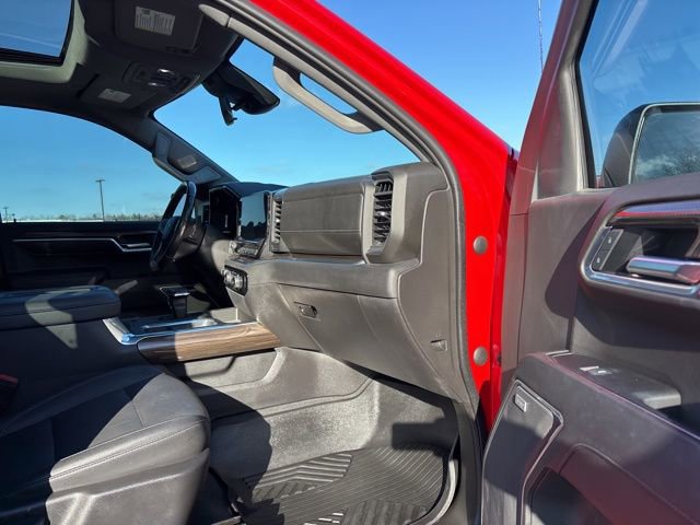 Used 2022 Chevrolet Silverado 1500 LT Trail Boss w/ LT Trail Boss Premium Package image 8