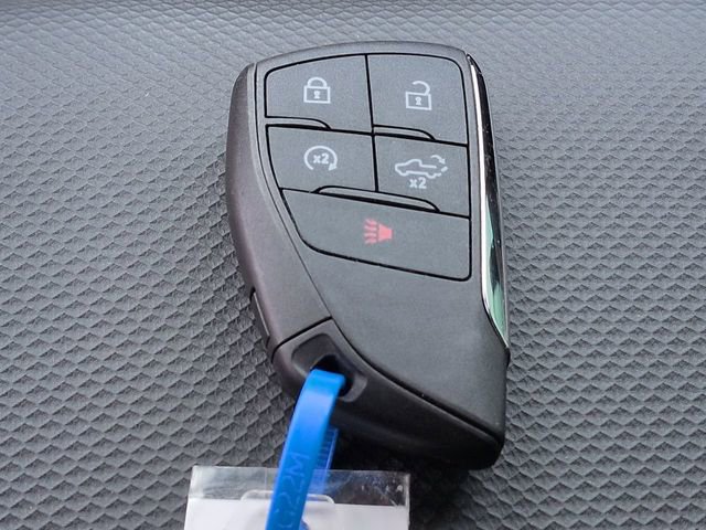 Used 2025 Chevrolet Silverado 2500 ZR2 w/ Technology Package AWD/4WD image 39