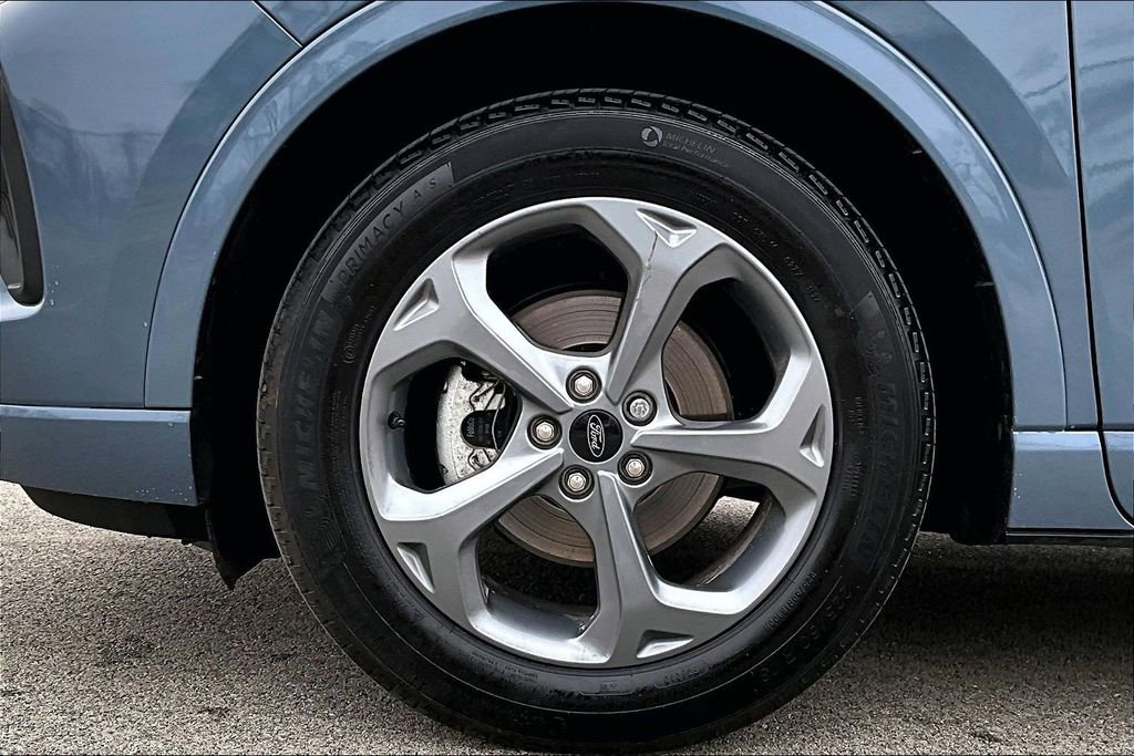 Certified 2024 Ford Escape ST-Line w/ Tech Pack #1 image 9