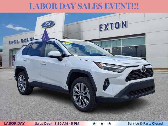 Used 2023 Toyota RAV4 XLE Premium AWD/4WD image 1