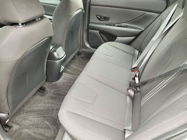 Used 2025 Hyundai Elantra Sport FWD image 12