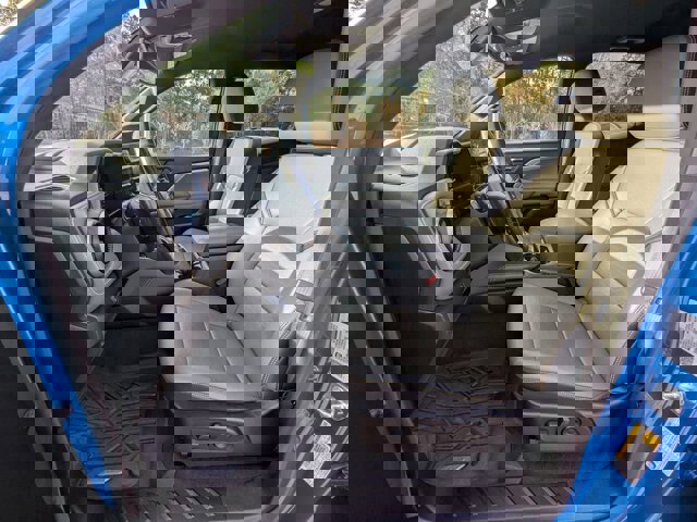 Used 2023 Chevrolet Colorado ZR2 w/ ZR2 Convenience Package III image 17