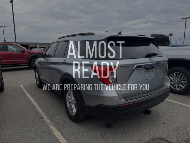 Certified 2022 Ford Explorer XLT image 2