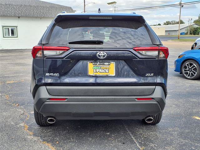 Used 2020 Toyota RAV4 XLE FWD image 5