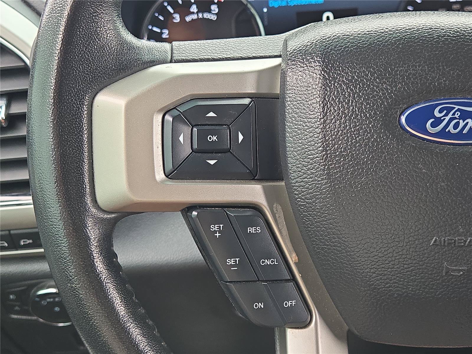 Certified 2022 Ford F350 Lariat w/ Lariat Value Package AWD/4WD image 25