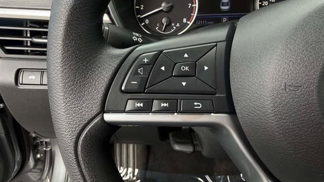 Used 2025 Nissan Altima 2.5 SV AWD/4WD image 13