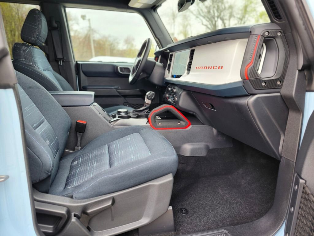 Certified 2025 Ford Bronco Heritage Edition AWD/4WD image 11