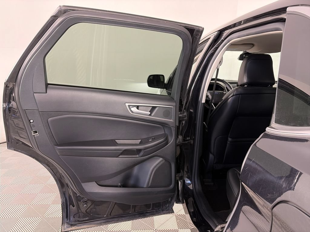 Certified 2024 Ford Edge SEL AWD/4WD image 12