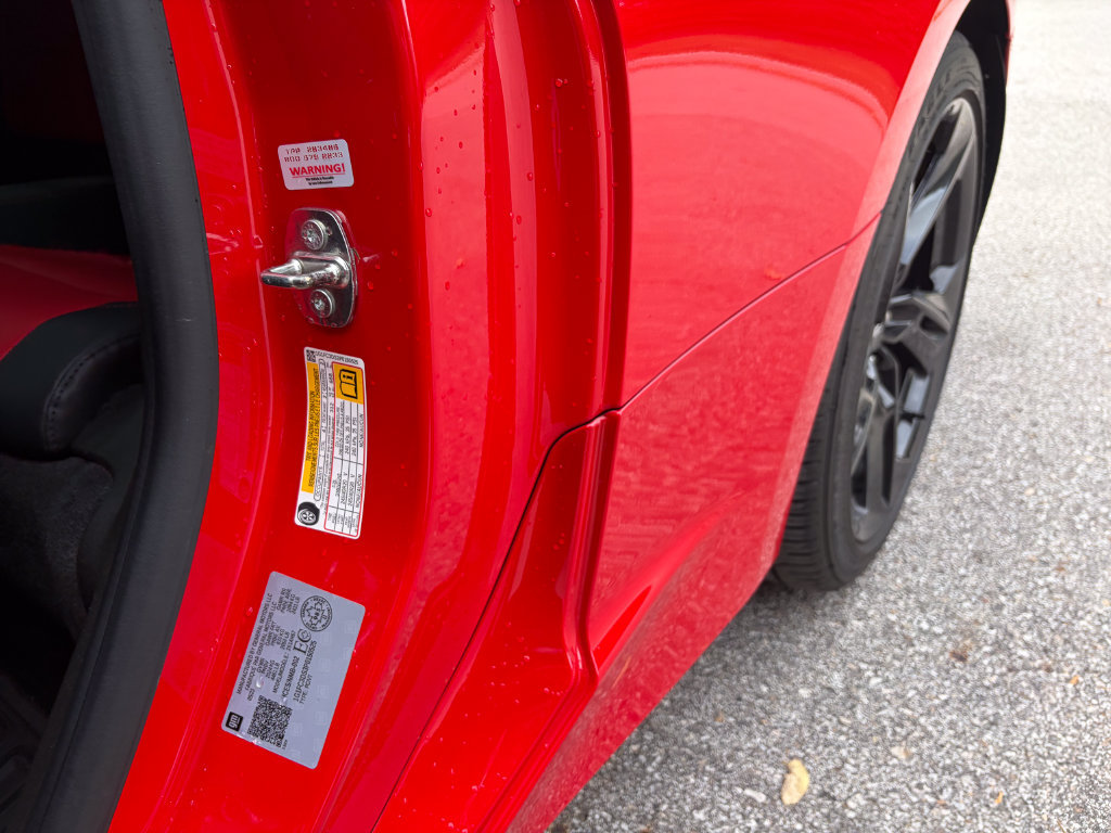 Used 2023 Chevrolet Camaro LT RWD image 15