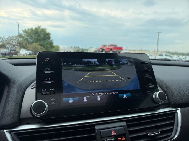 Used 2021 Honda Accord Touring image 29