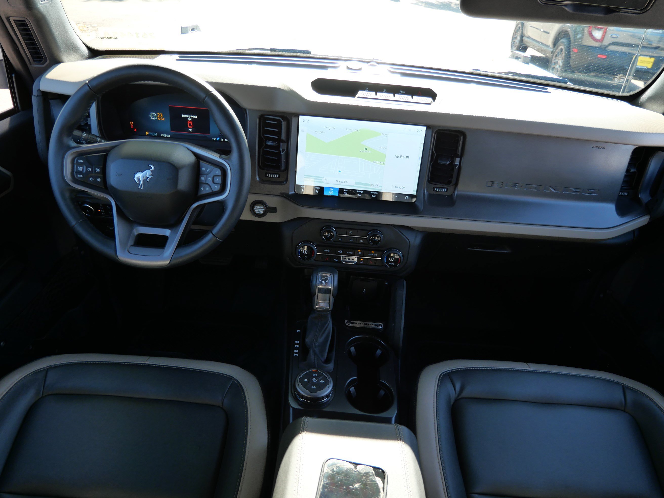 Certified 2025 Ford Bronco Big Bend w/ Black Diamond Package AWD/4WD image 10