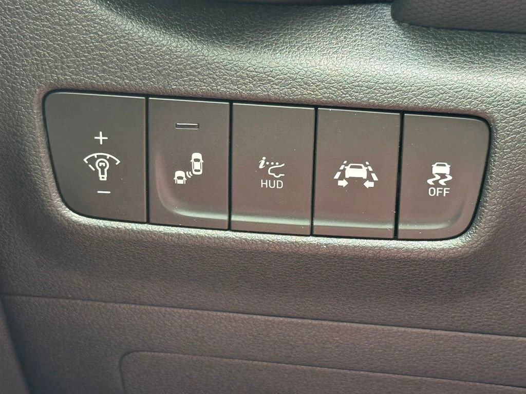Used 2020 Hyundai Kona Ultimate AWD/4WD image 42