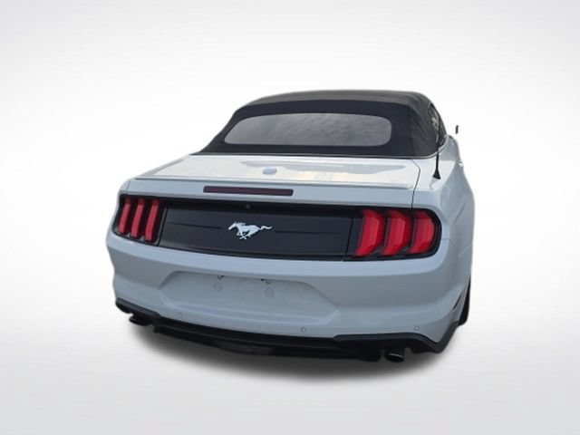 Certified 2018 Ford Mustang Premium RWD image 4