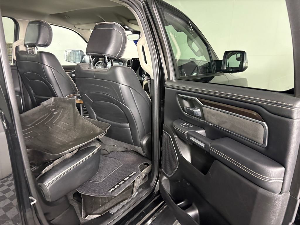 Used 2022 RAM 1500 Laramie AWD/4WD image 31