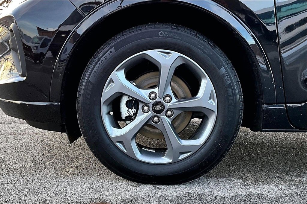 Certified 2023 Ford Escape ST-Line w/ Tech Pack #1 image 9