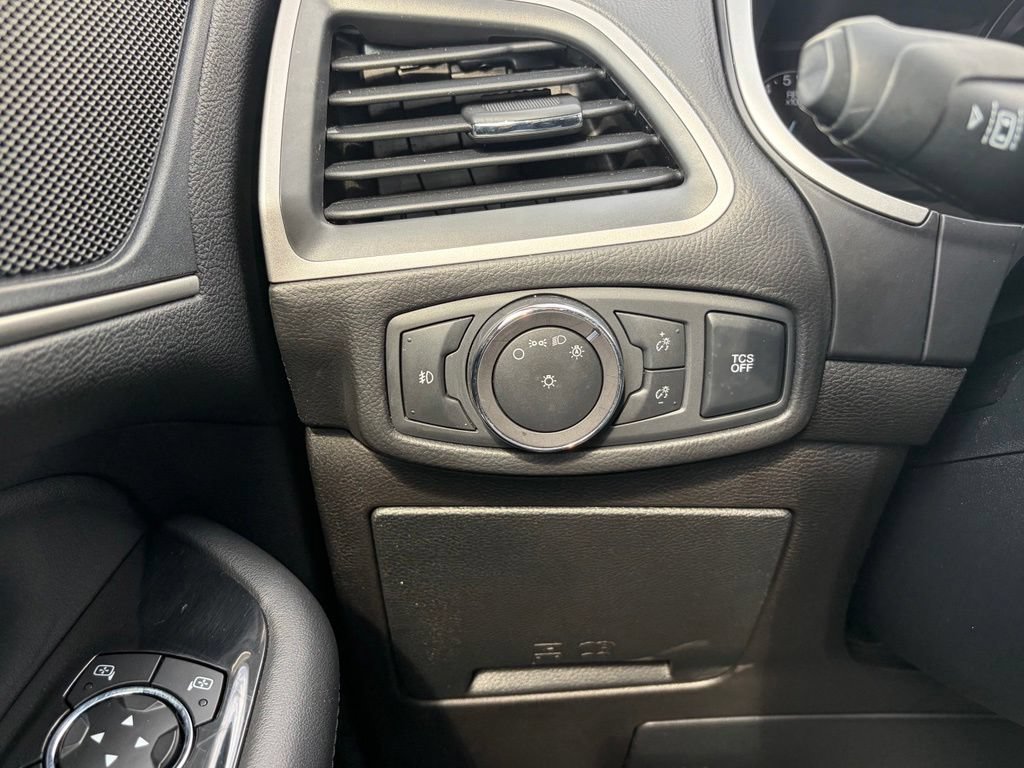 Certified 2019 Ford Edge SEL w/ Equipment Group 201A AWD/4WD image 37
